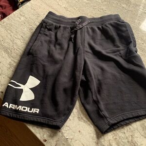 Under Armour Loose Sweatshorts